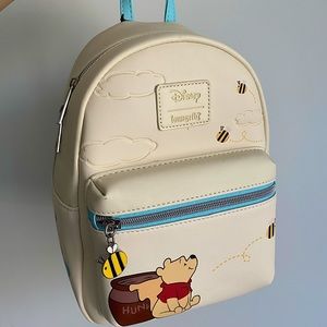 SOLD!!! DISNEY LOUNGEFLY WINNIE THE POOH 🆕